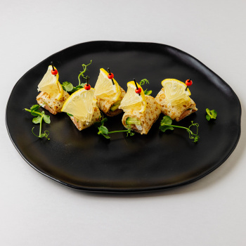 Канапе с семгой в блинчике, 175г